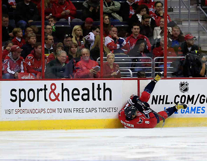 22.ovechkin-tumble.jpg